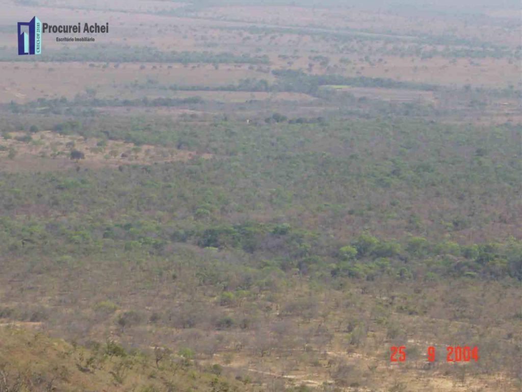 R$ 390 mil. 25 hectares, 100% plana, próximo ao rio urucuia, 24 km de  Buritis-MG, 240 do DF 